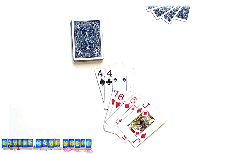 Dump the Black card game player with two black 4s