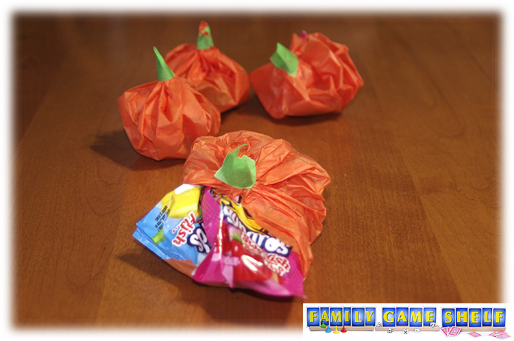 A Candy Wars player with an open gift